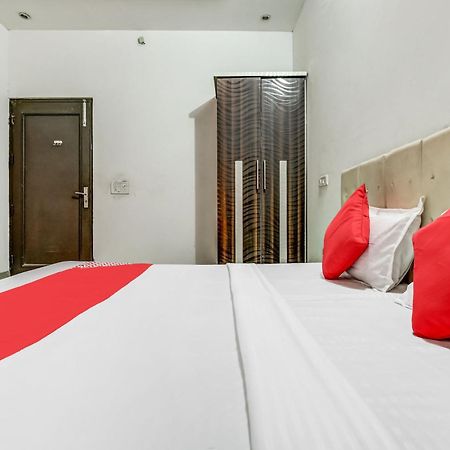 Flagship Hotel Big Boss Kurukshetra Ngoại thất bức ảnh