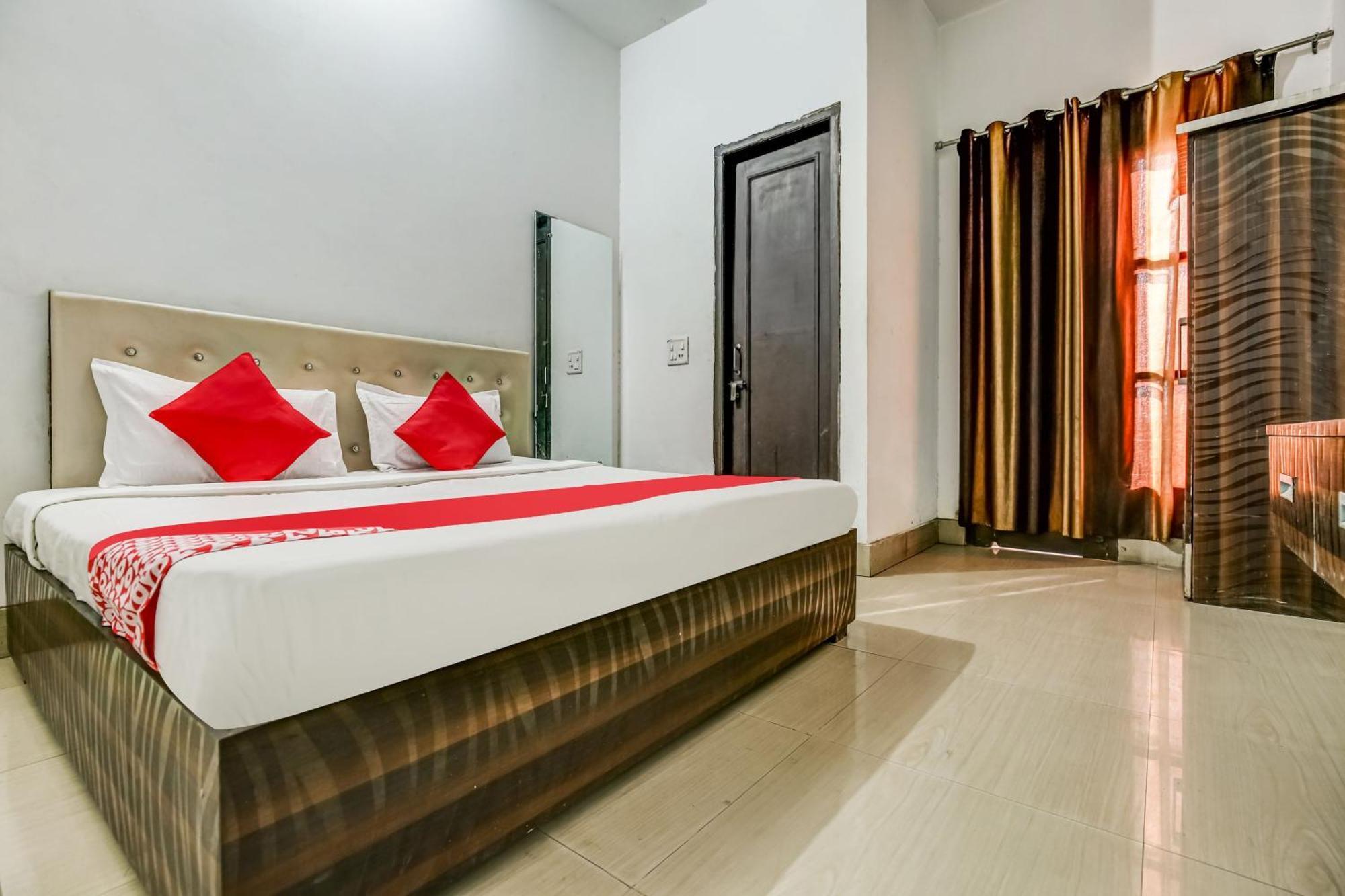 Flagship Hotel Big Boss Kurukshetra Ngoại thất bức ảnh