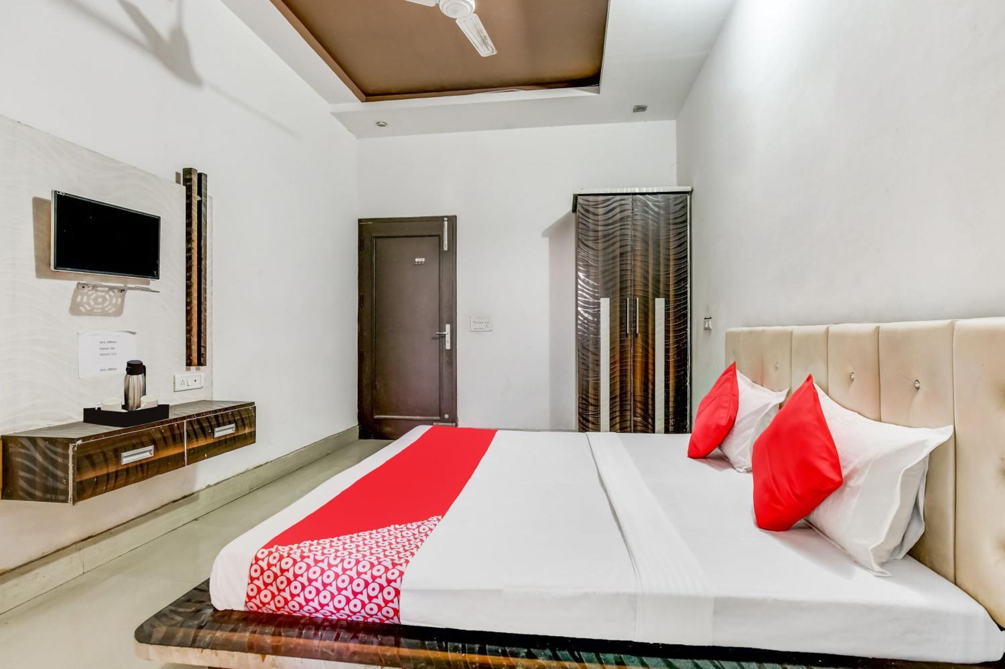 Flagship Hotel Big Boss Kurukshetra Ngoại thất bức ảnh